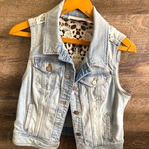 Pilcro Anthropologie Denim Lace Vest Size Small